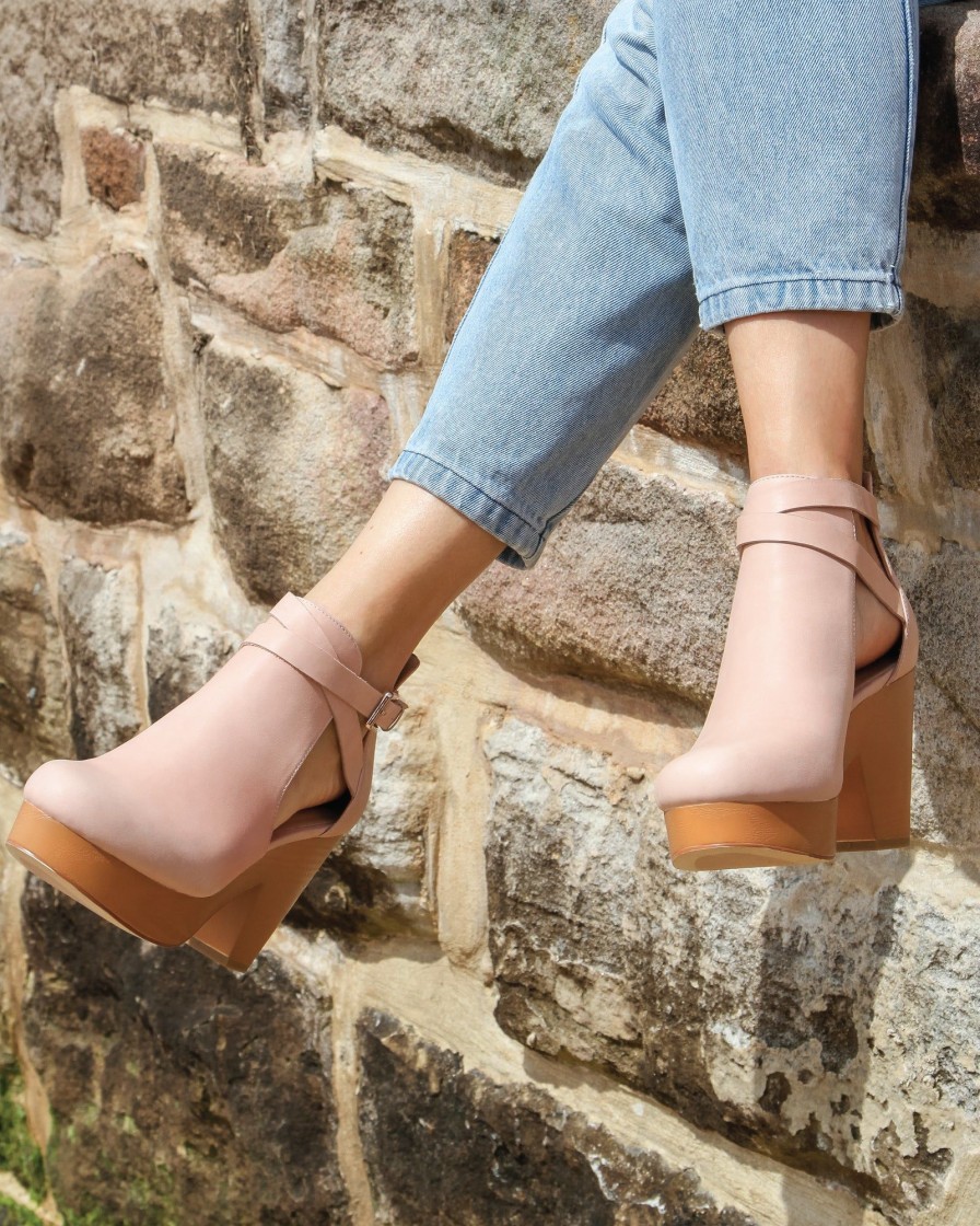 Women Belle & Bloom Boots | Fearless Clog Ankle Boot - Blush